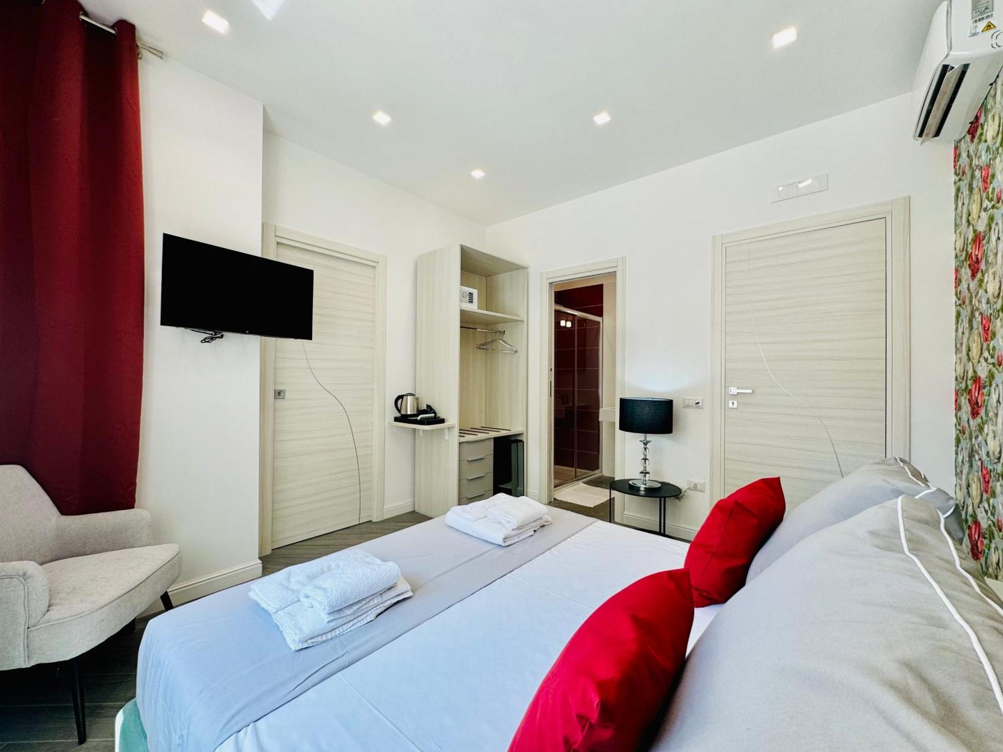 Yourhome - Santa Lucia Rooms Sorrento Exterior photo